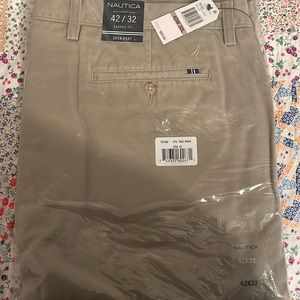 NWT mens Nautica Deck Pants 42x32